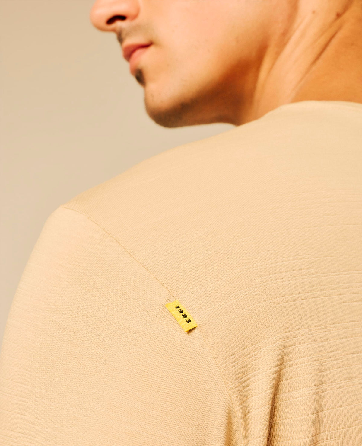 T-shirt homme beige - Chiampo | Sun Valley, vue 4