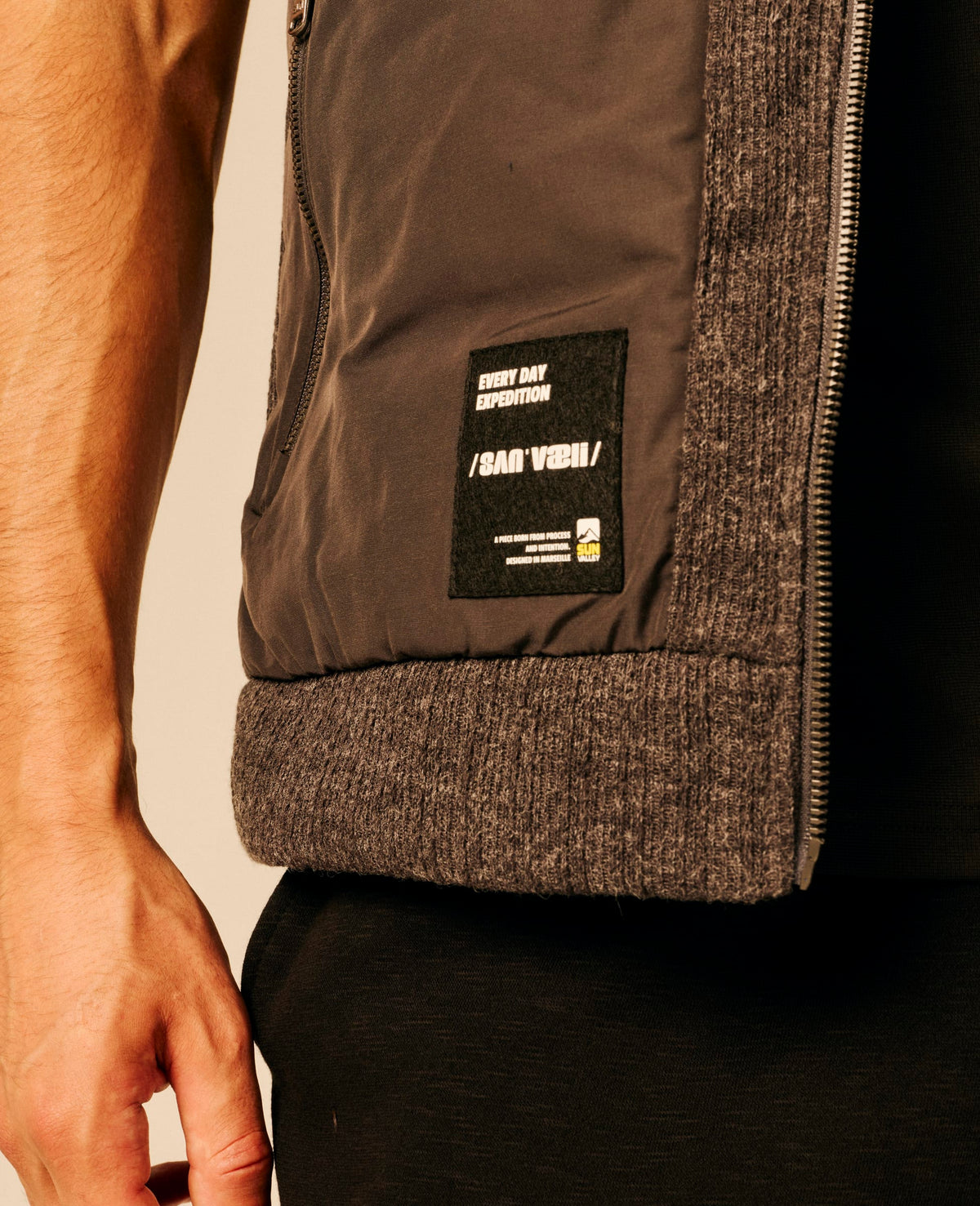 Gilet bi-matière homme gris foncé chiné - Ekeberg | Sun Valley, vue 5