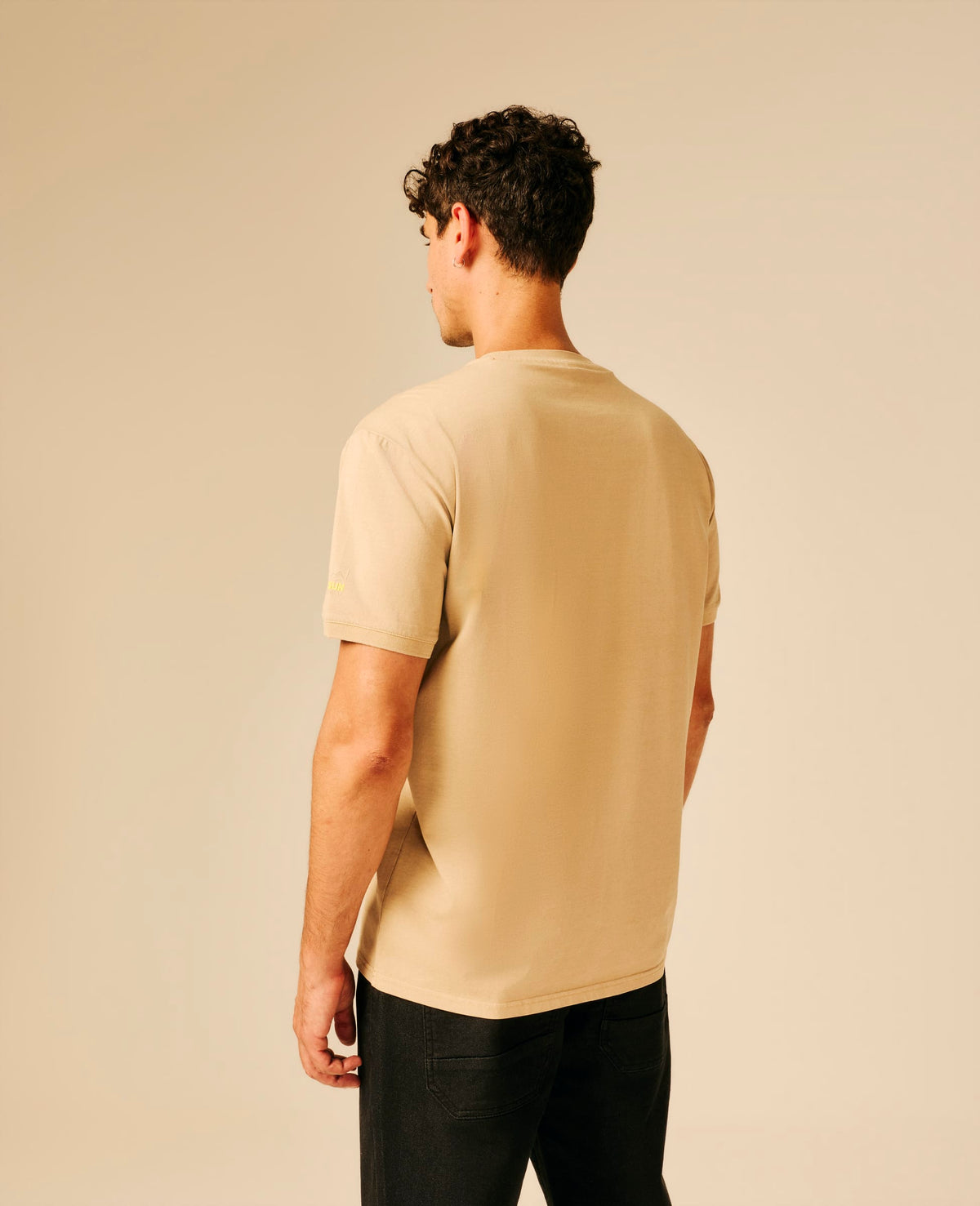 T-shirt homme beige - Cheston | Sun Valley, vue 2